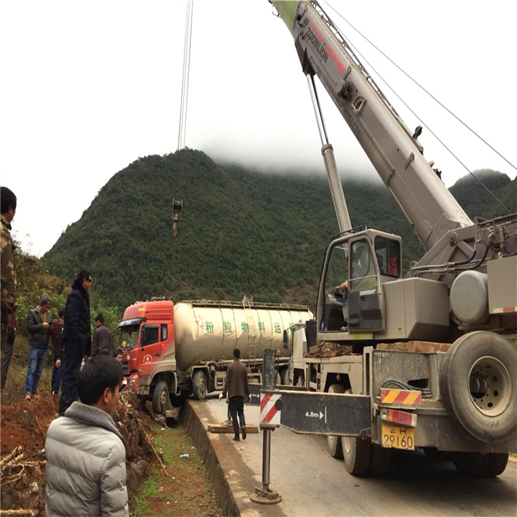 登封吊车道路救援24小时